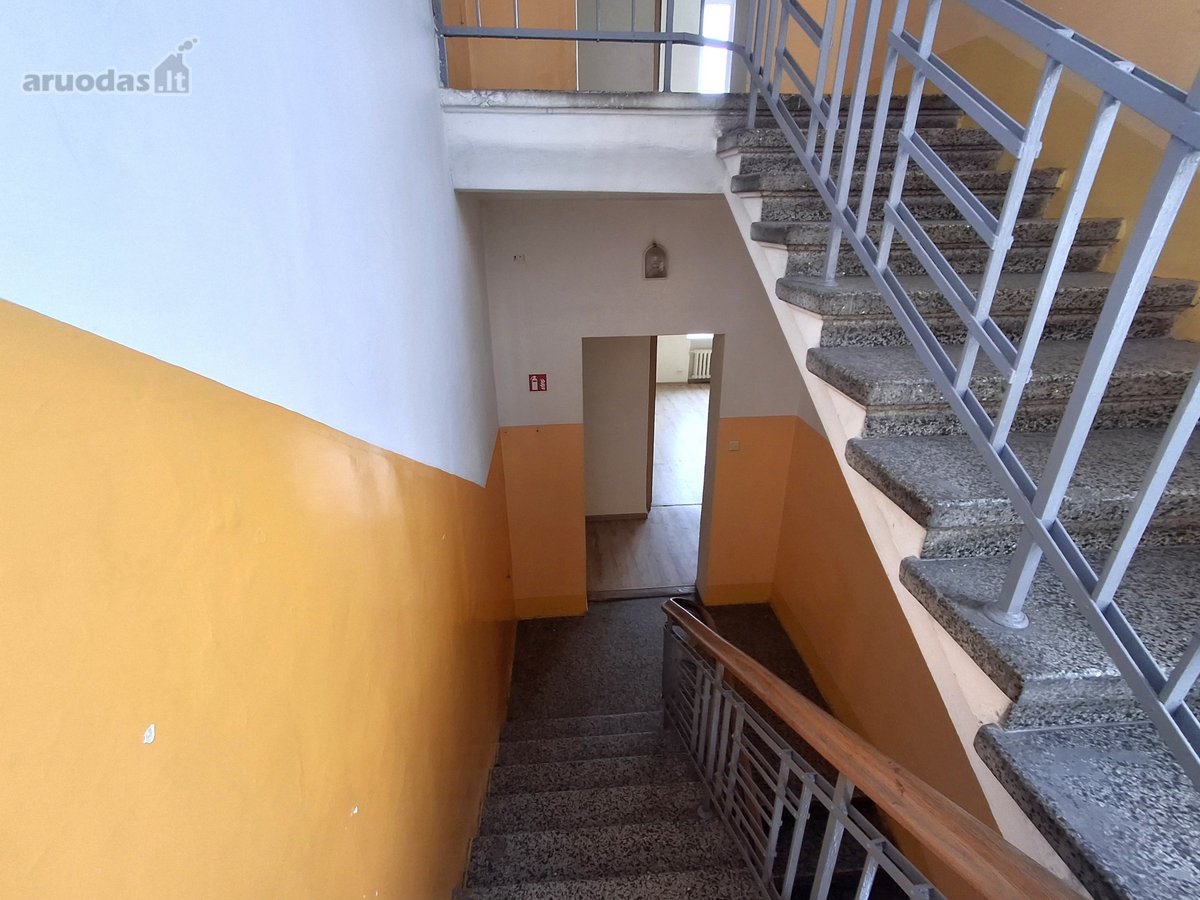 Administracinis pastatas su žemės sklypu - nuotraukos Nr. 7