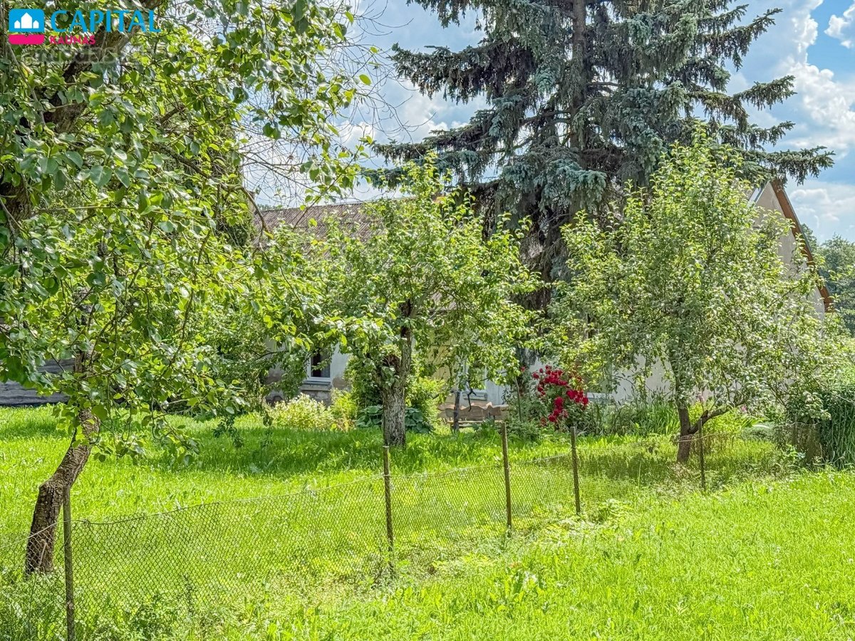 Parduodama gyvenamojo namo dalis su ūkiniais - nuotraukos Nr. 3