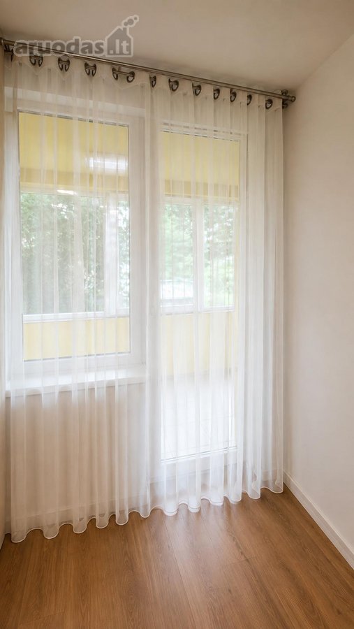 Parduodamas erdvus 4 kambarių butas A. - nuotraukos Nr. 21