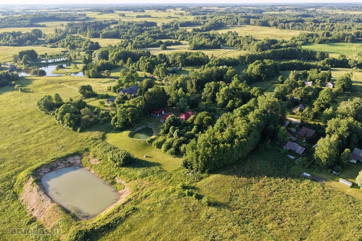Kalvų, klonių ir žaliuojančių sodų apsuptyje - nuotraukos Nr. 24