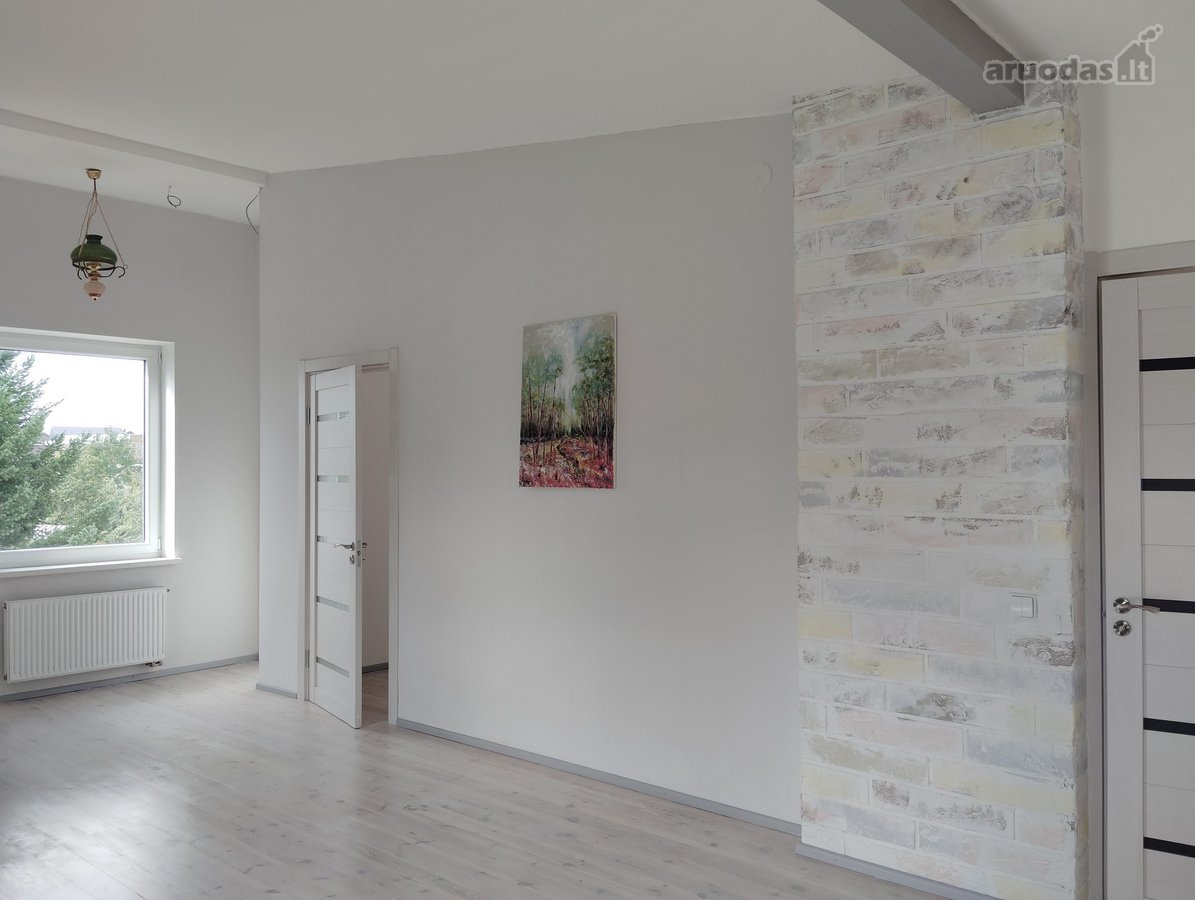 Parduodamas ką tik įrengtas 135kvm gyvenamas - nuotraukos Nr. 13