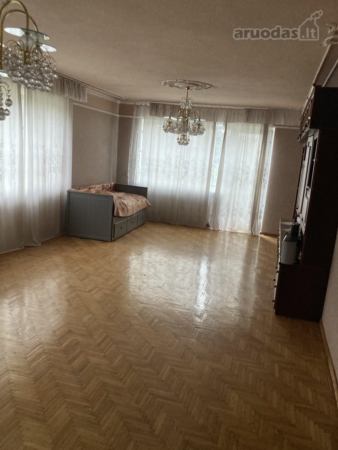 Parduodamas erdvus 253,58 m² gyvenamasis - nuotraukos Nr. 9