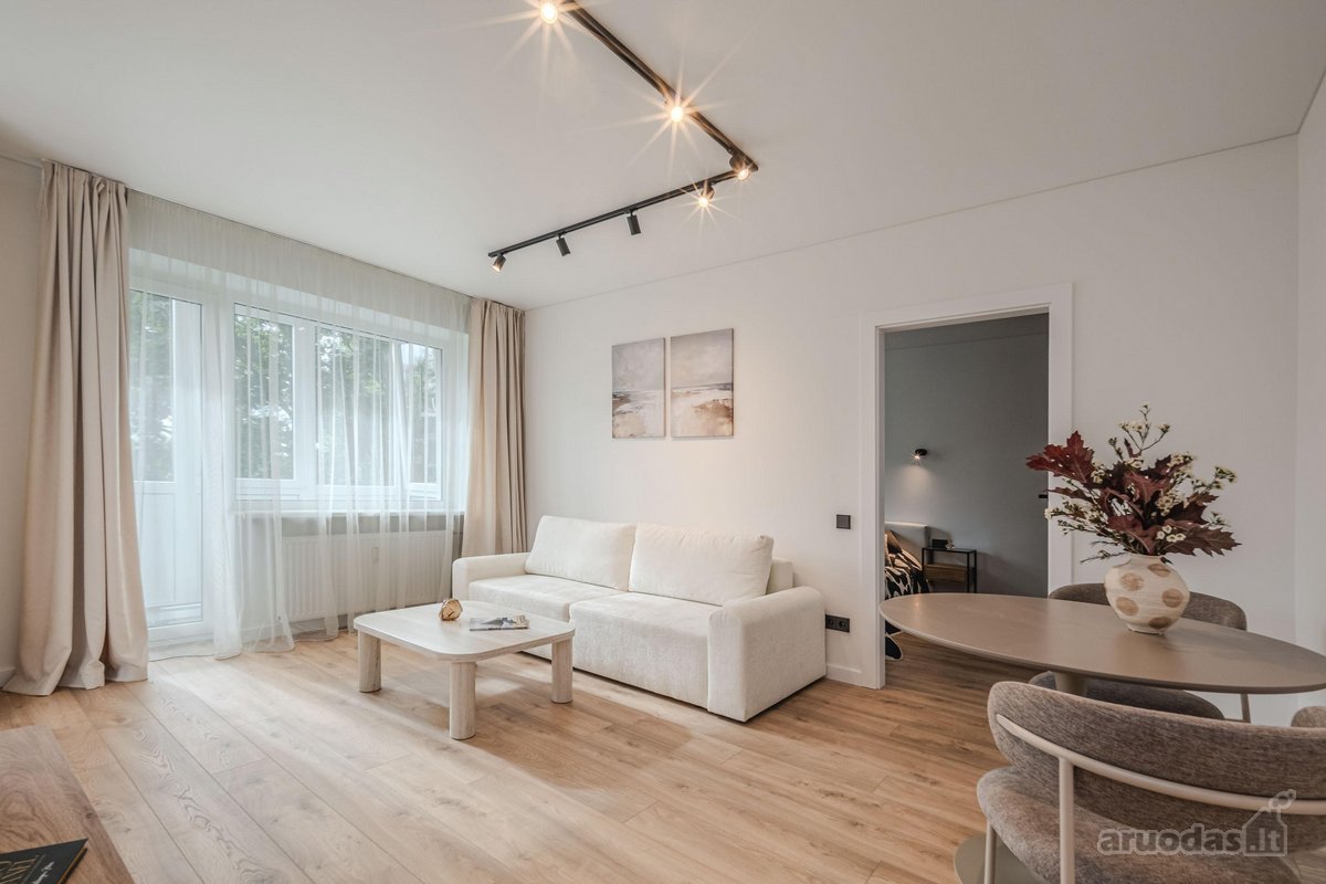 Modernus, šviesus ir jaukus 2 kambarių butas - nuotraukos Nr. 2