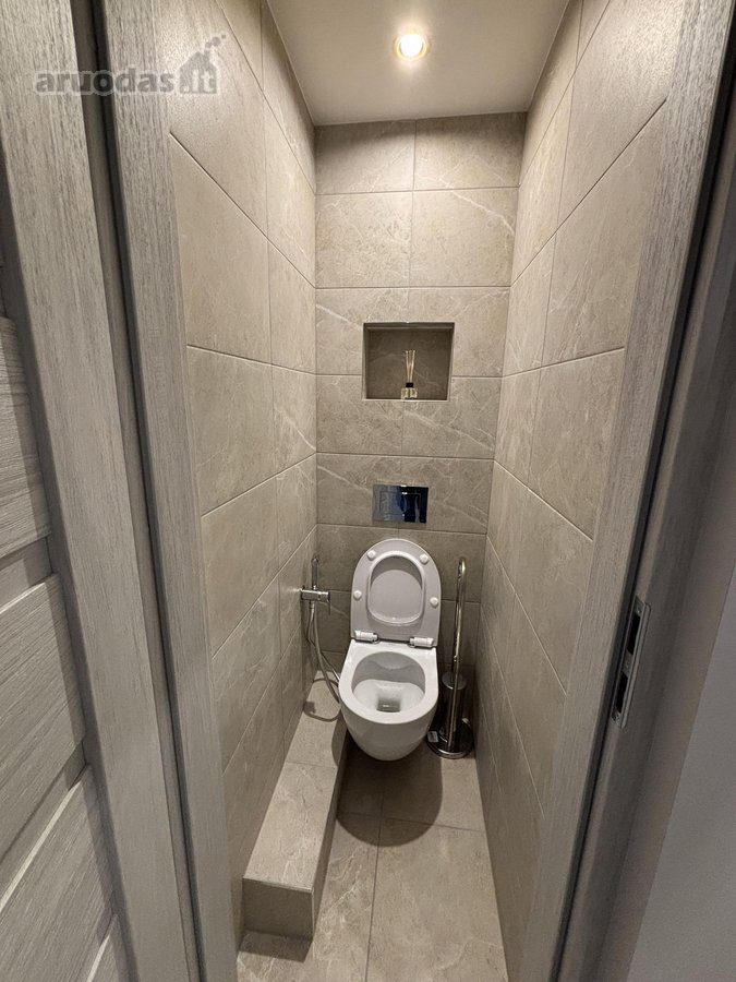 Išnuomojamas butas erdvus, šviesus, su - nuotraukos Nr. 14