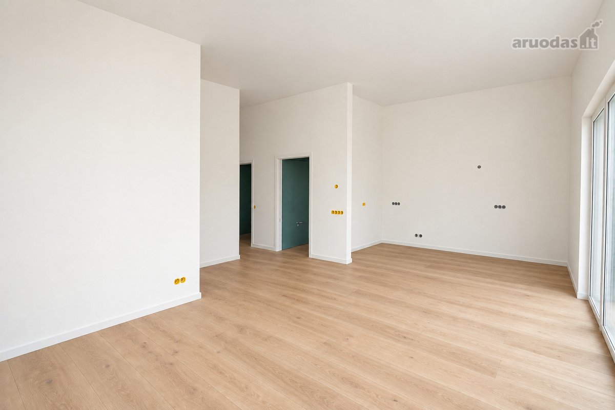 Modernaus fasado sublokuotas namas. Pilnos - nuotraukos Nr. 11