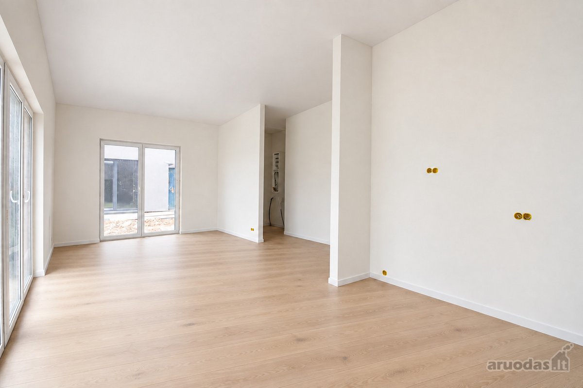 Modernaus fasado sublokuotas namas. Pilnos - nuotraukos Nr. 8