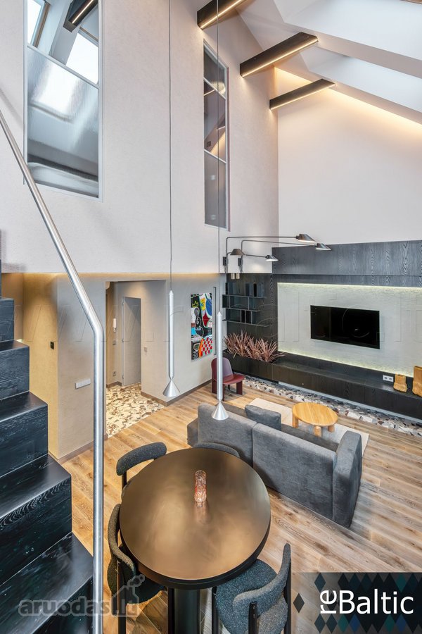 Apartamentai įspūdingo aukščio lubomis ir 15+ - nuotraukos Nr. 10