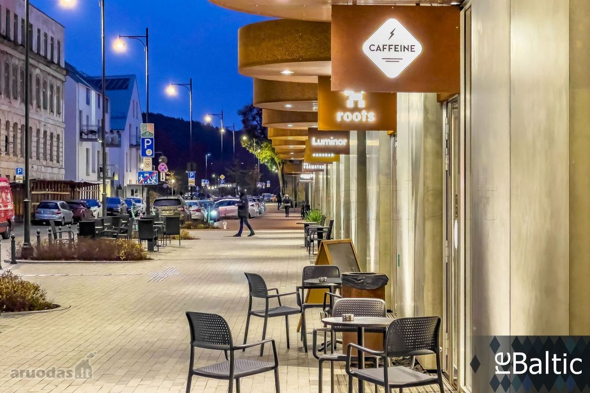 Erdvus keturių kambarių butas su balkonu ir - nuotraukos Nr. 36
