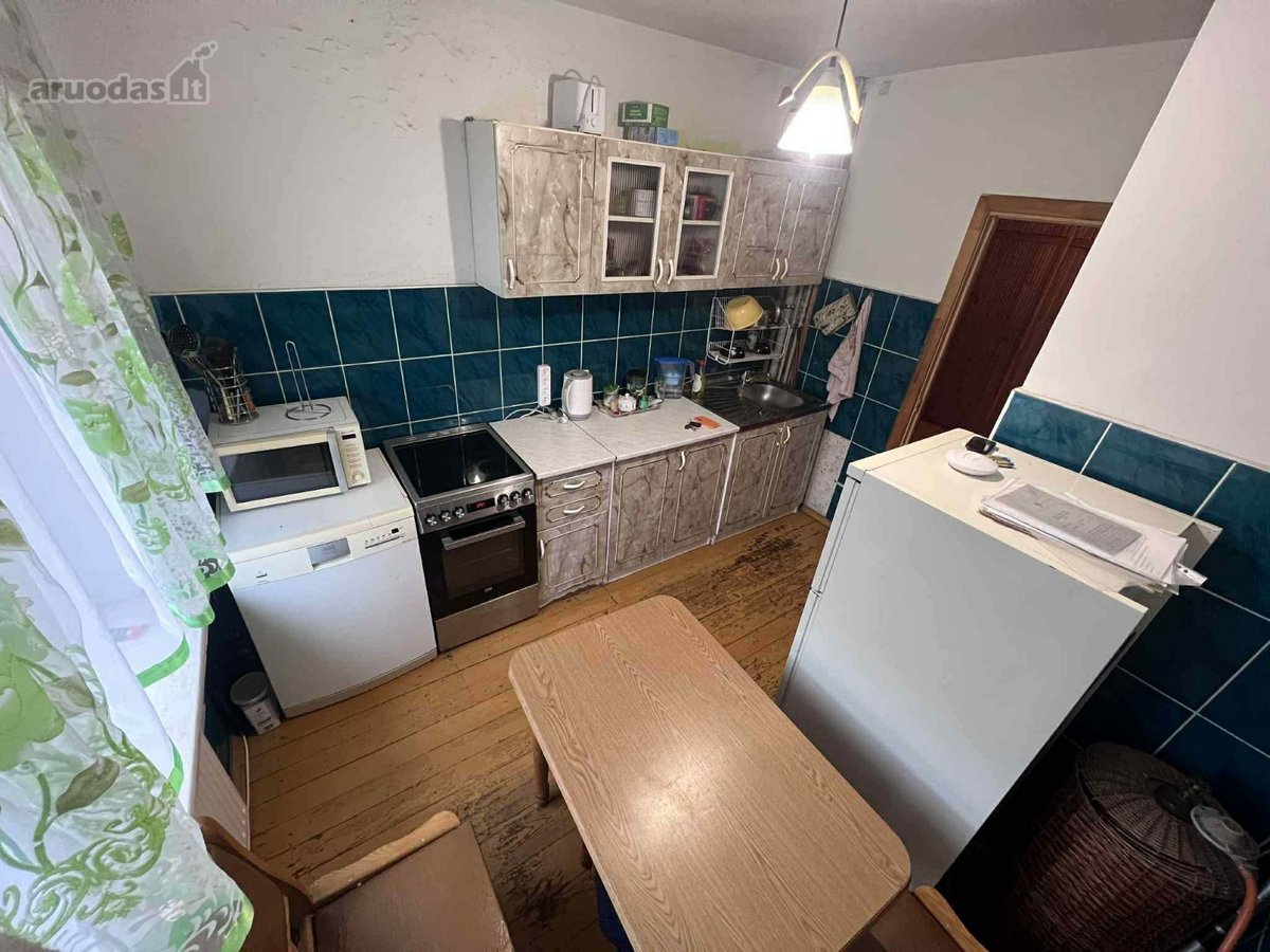 Parduodamas jaukus keturių kambarių butas su - nuotraukos Nr. 2