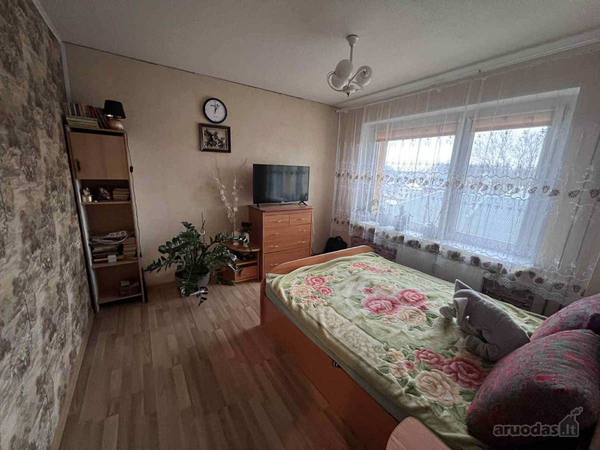 Parduodamas jaukus keturių kambarių butas su - nuotraukos Nr. 6