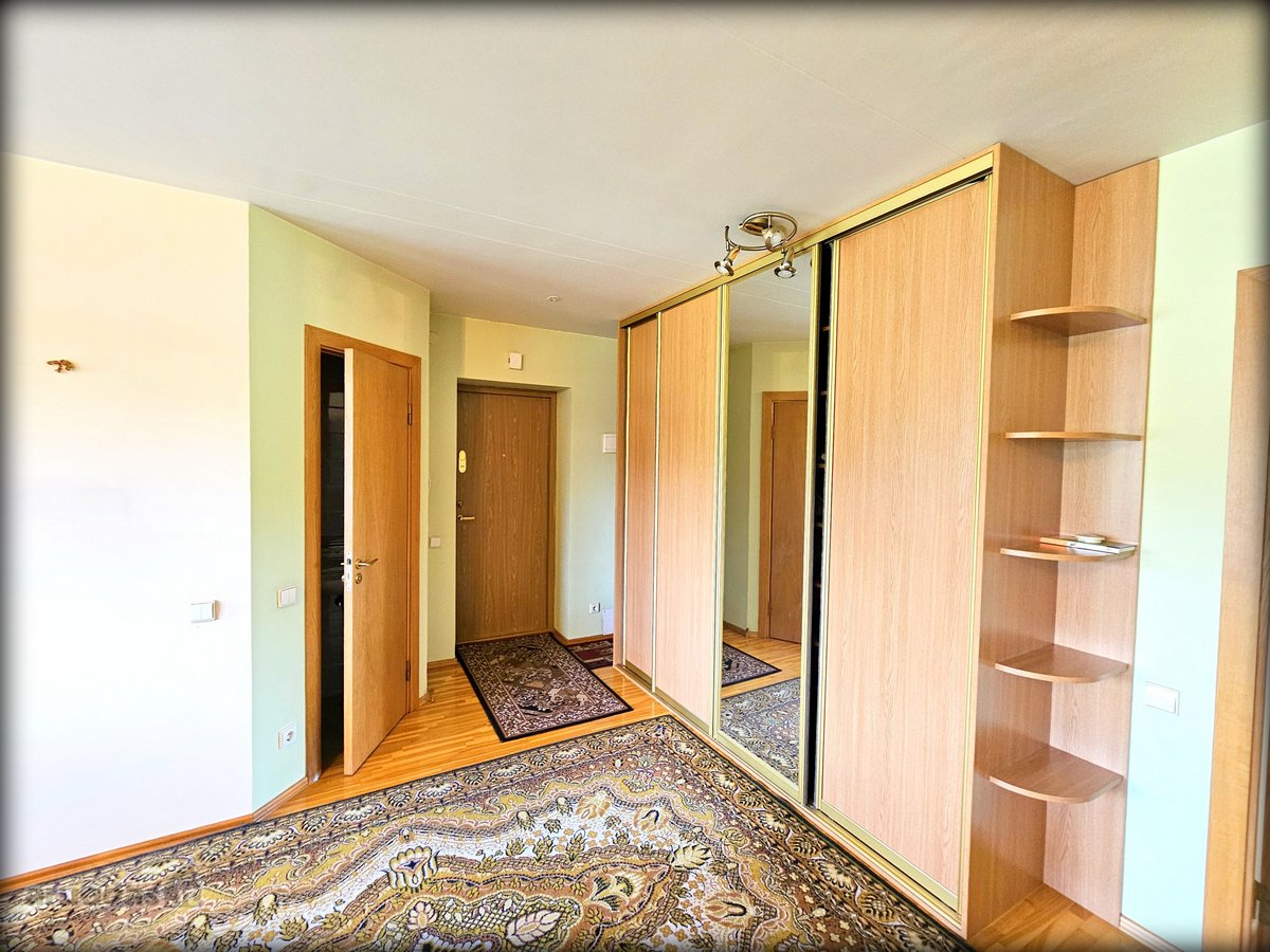 Nuomojamas dviejų kambarių butas šalia - nuotraukos Nr. 15
