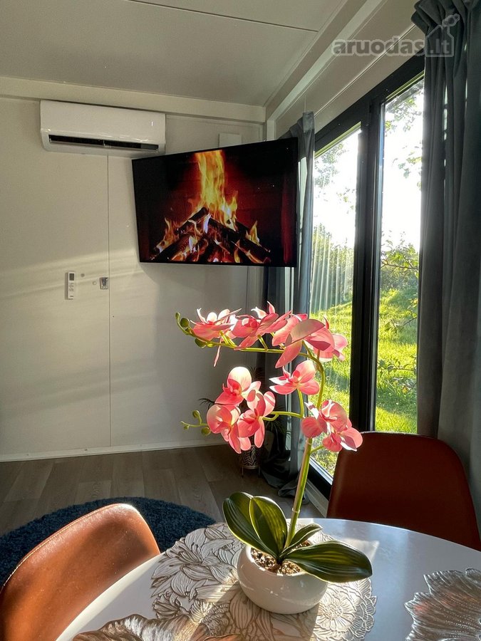 Jaukus 30 m² namelis gamtos apsuptyje - nuotraukos Nr. 3