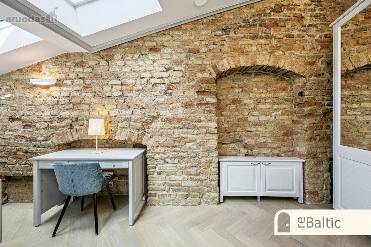Modernus trijų kambarių butas renovuotame - nuotraukos Nr. 28