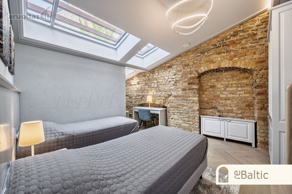 Modernus trijų kambarių butas renovuotame - nuotraukos Nr. 30
