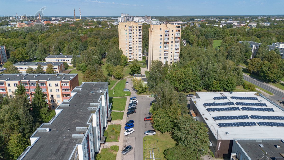 Parduodamas erdvus 4 kambarių butas Dariaus - nuotraukos Nr. 2