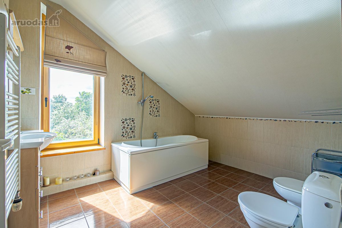 Parduodamas 6 Kambarių, 2 Aukštų, 255 M2 - nuotraukos Nr. 23
