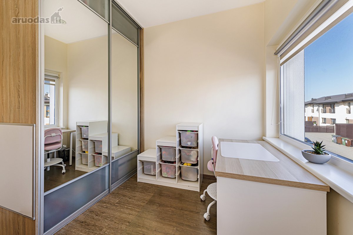 Parduodamas itin kokybiškai įrengtas 3-jų - nuotraukos Nr. 13