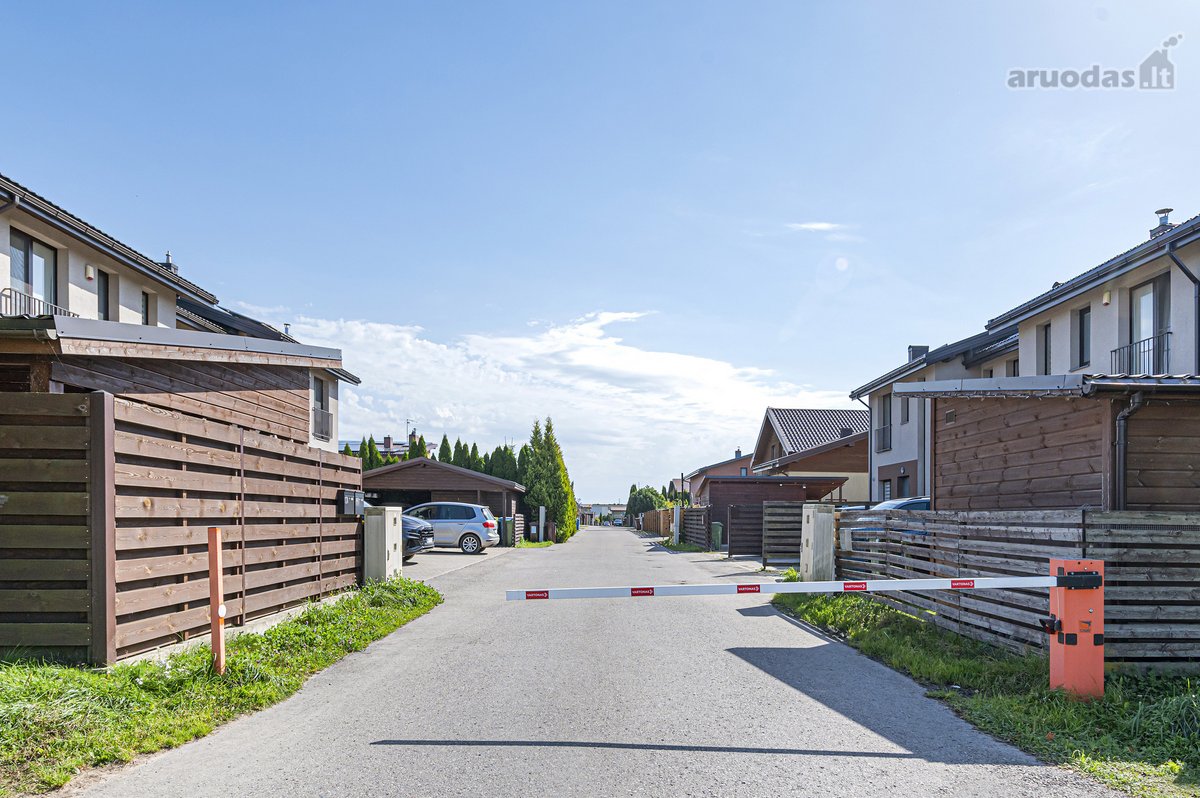 Parduodamas itin kokybiškai įrengtas 3-jų - nuotraukos Nr. 21