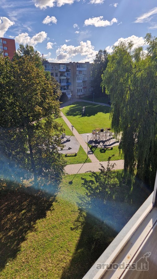 Parduodamas jaukus ir erdvus dviejų kambarių - nuotraukos Nr. 21