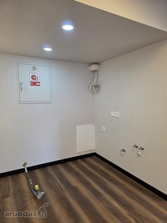 Išnuomojamos ką tik naujai įrengtos 30 kv. m - nuotraukos Nr. 12