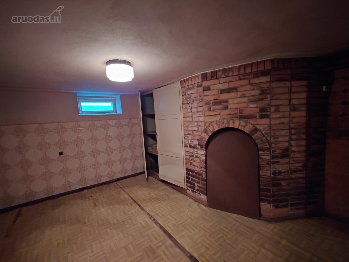 Parduodamas Erdvus Namas Vaizdingoje Vietoje - nuotraukos Nr. 29