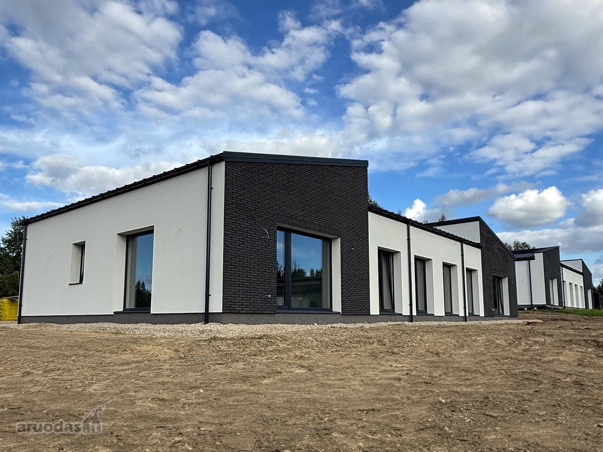 Modernus ir erdvus 4 kambarių butas - nuotraukos Nr. 9