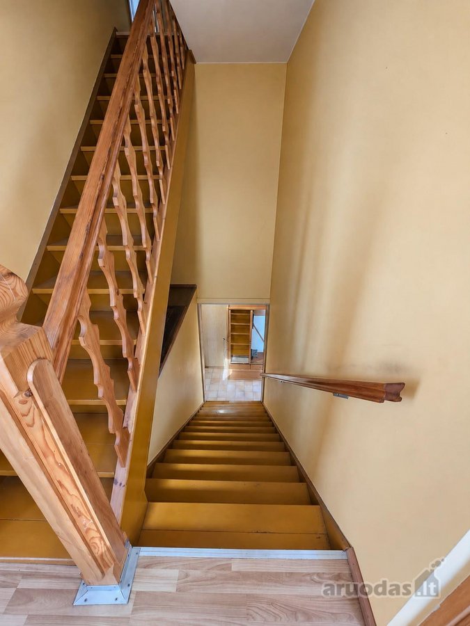 Parduodama 170 m² namo dalis Utenoje, turinti - nuotraukos Nr. 3