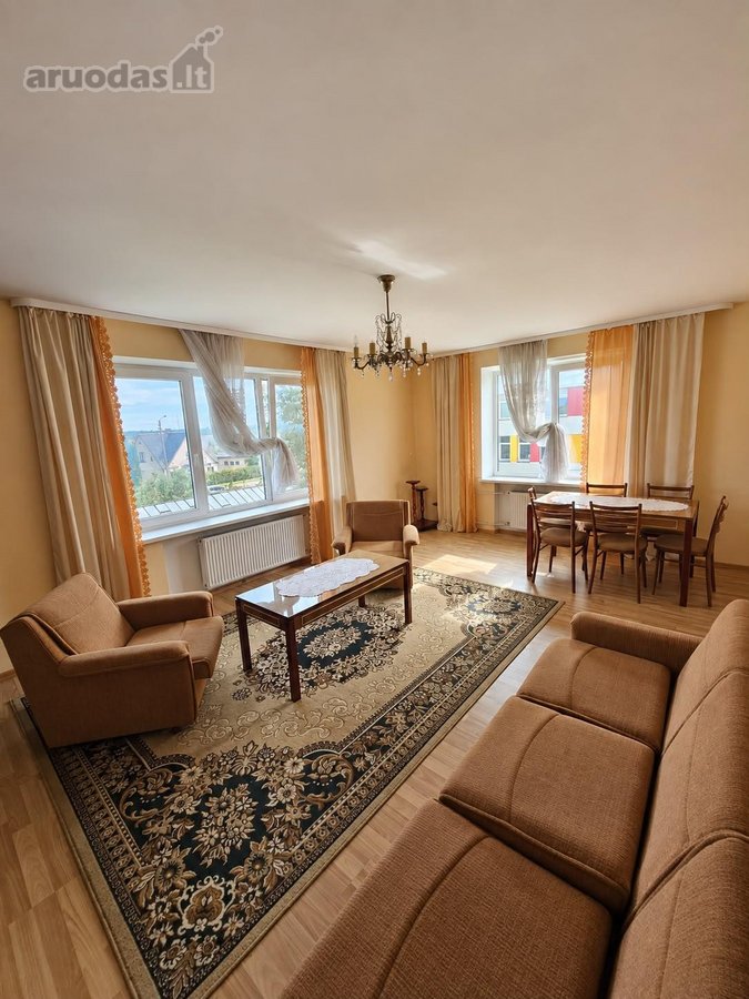 Parduodama 170 m² namo dalis Utenoje, turinti - nuotraukos Nr. 4