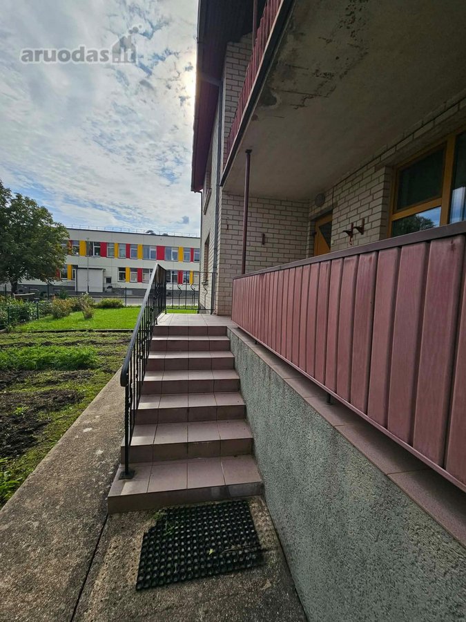 Parduodama 170 m² namo dalis Utenoje, turinti - nuotraukos Nr. 9