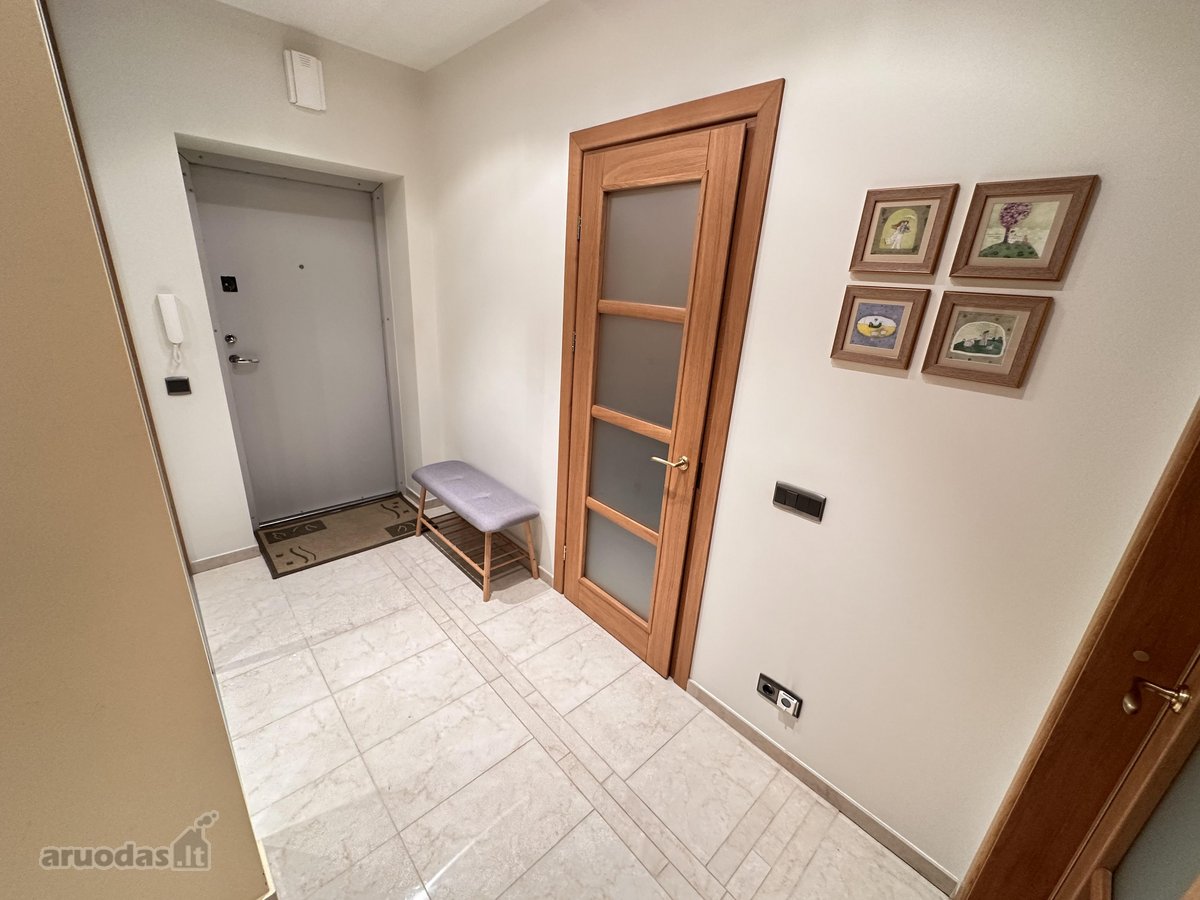 Erdvus ir šviesus butas pačiame miesto centre - nuotraukos Nr. 8