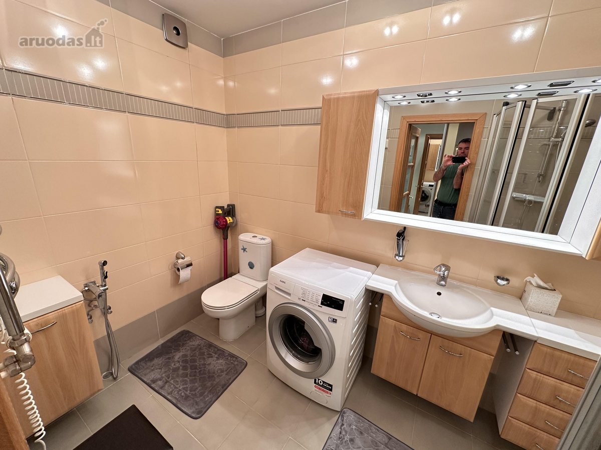 Erdvus ir šviesus butas pačiame miesto centre - nuotraukos Nr. 12