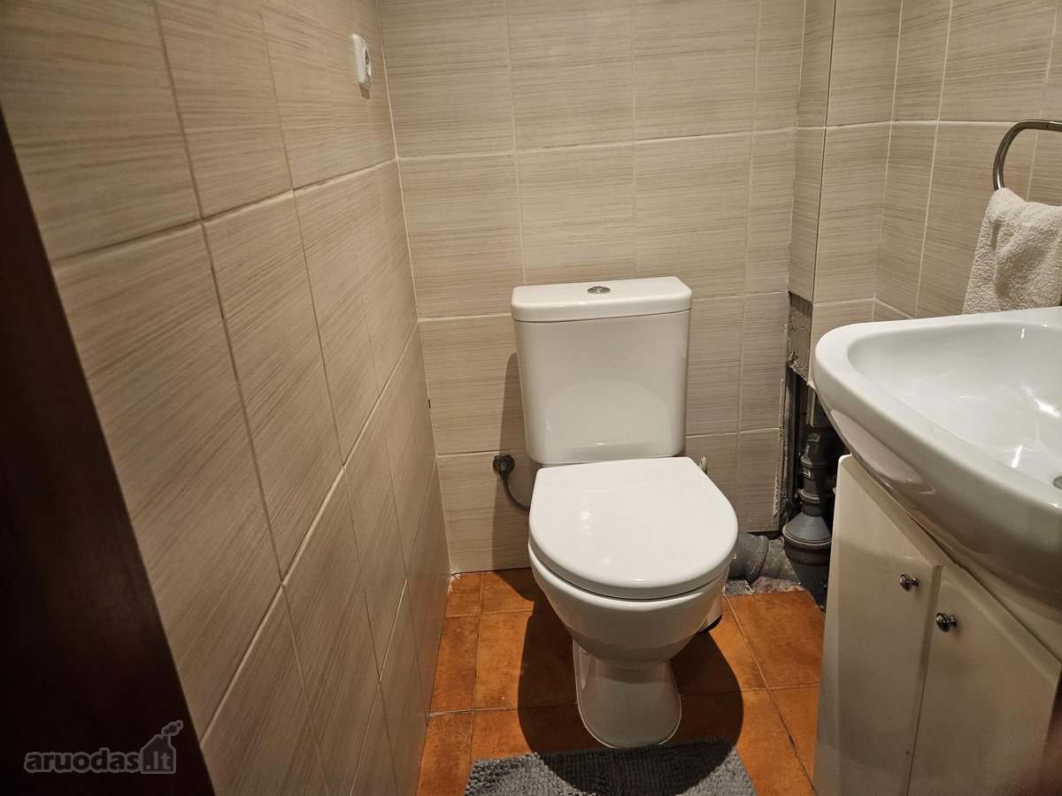 Parduodamas erdvus renovuotas 4 kambarių - nuotraukos Nr. 17