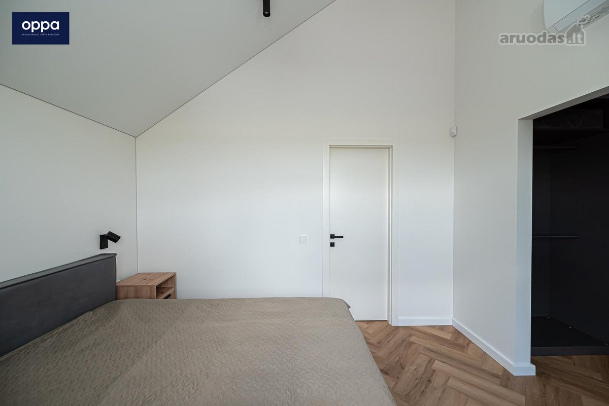 Išnuomojamas modernus kotedžas uždaroje - nuotraukos Nr. 23