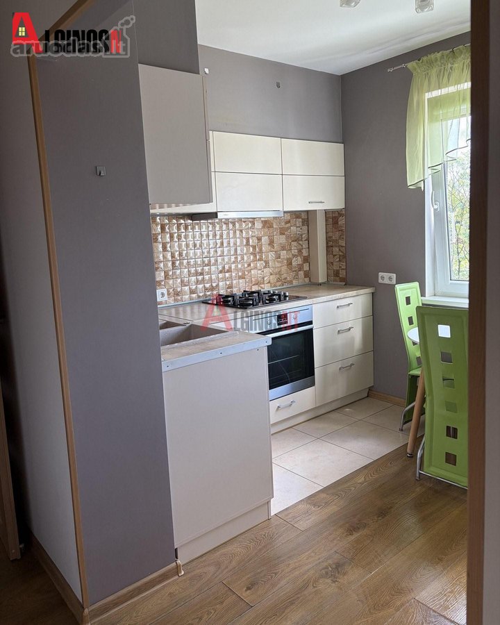 Klaipėdoje, Nidos g. blokinio namo 4/5 aukšte - nuotraukos Nr. 2
