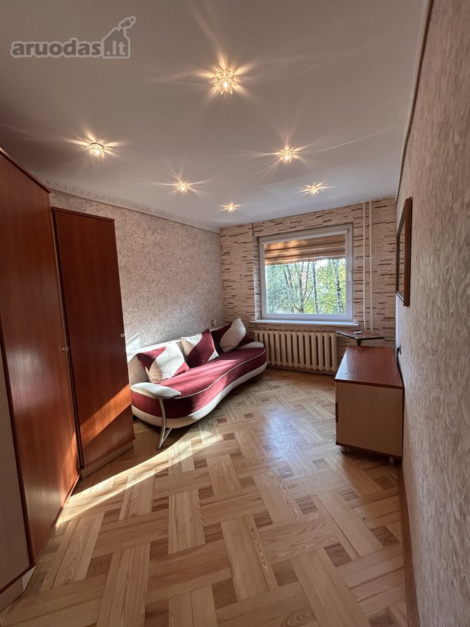 Išnuomojamas Erdvus 3 Kambarių Butas, Netoli - nuotraukos Nr. 6