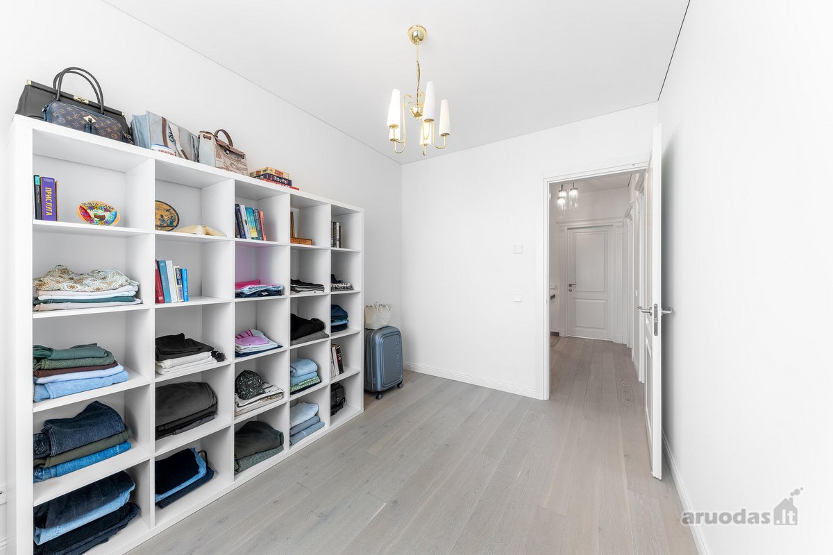 Modernus, Pilnai Įrengtas 4 Kambarių Kotedžas - nuotraukos Nr. 19