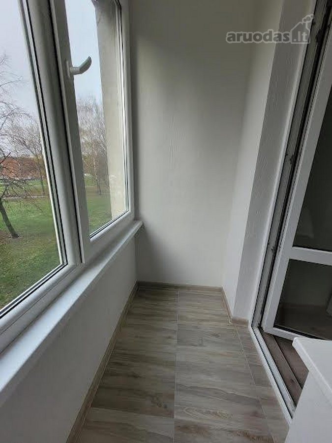 Išnuomojamas tvarkingas, nesenai - nuotraukos Nr. 15