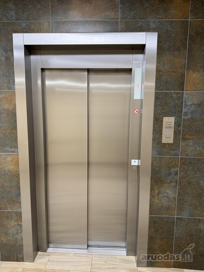 Nuomojamas pilnai įrengtas 20m2 loftas-studia - nuotraukos Nr. 16