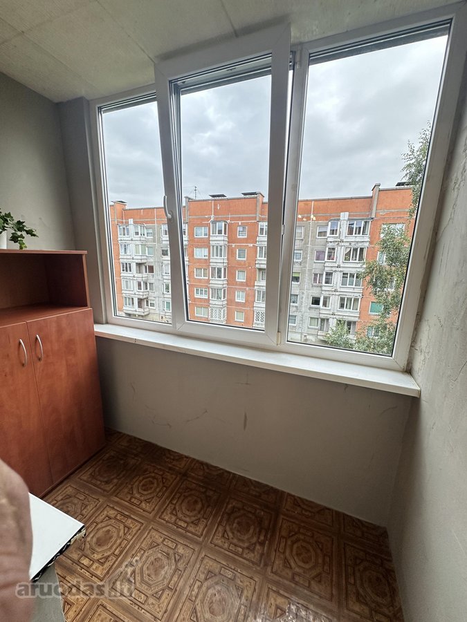 Parduodamas 2 nepereinamų kambarių butas su - nuotraukos Nr. 3