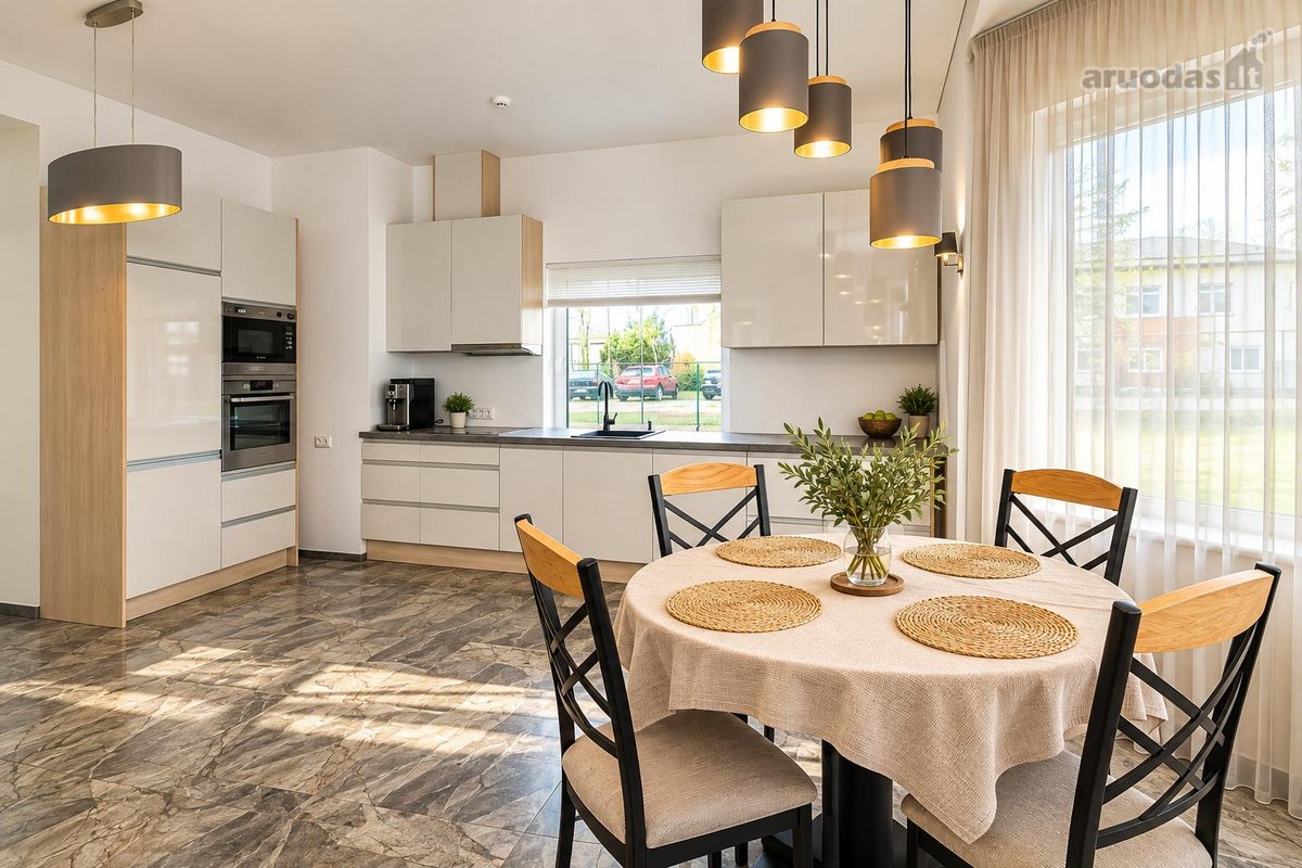 Erdvus Namas Su Atskiru 95,93 M² Ūkio Pastatu - nuotraukos Nr. 5