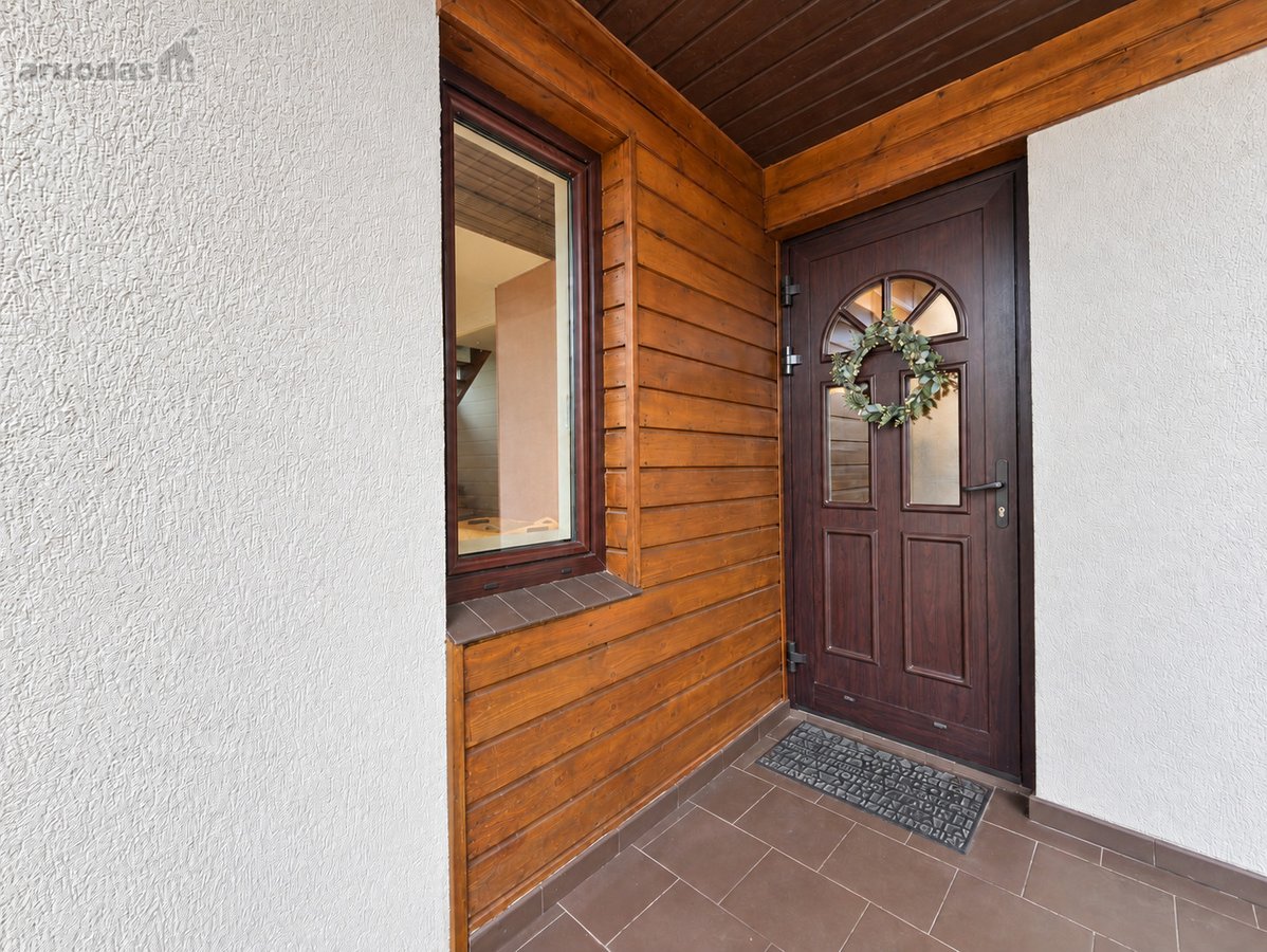 Parduodamas erdvus ir jaukus 166 m² namas - nuotraukos Nr. 41