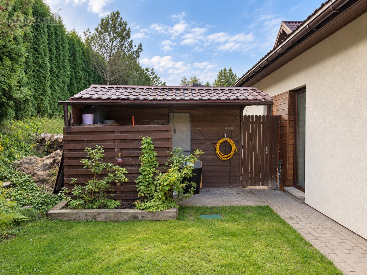 Parduodamas erdvus ir jaukus 166 m² namas - nuotraukos Nr. 37