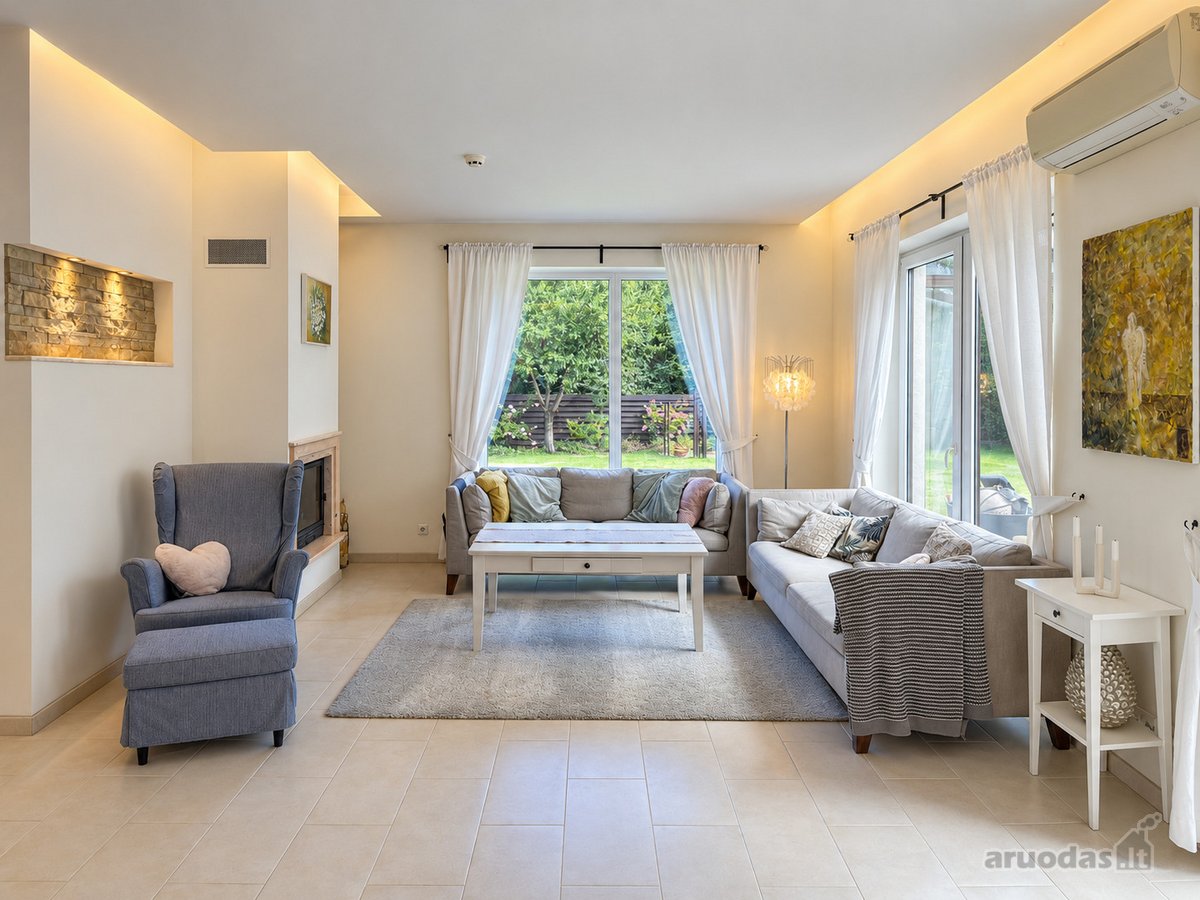 Parduodamas erdvus ir jaukus 166 m² namas - nuotraukos Nr. 2