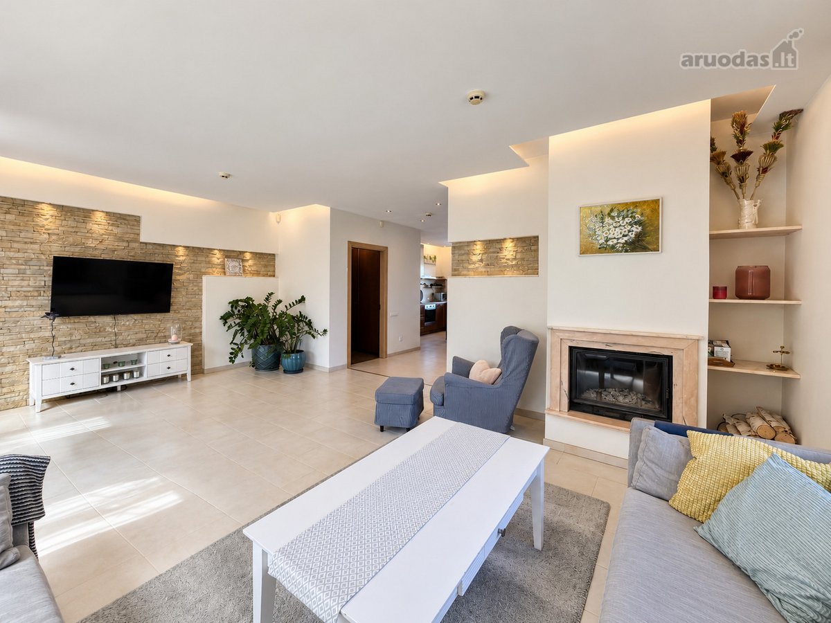 Parduodamas erdvus ir jaukus 166 m² namas - nuotraukos Nr. 6
