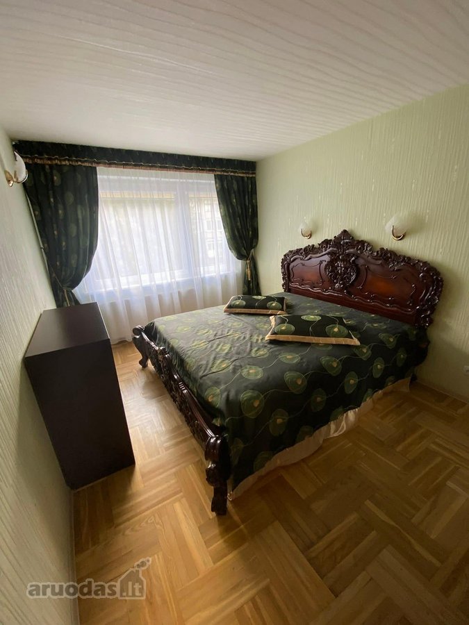 Tvarkingas trijų kambarių butas su baldais ir - nuotraukos Nr. 2