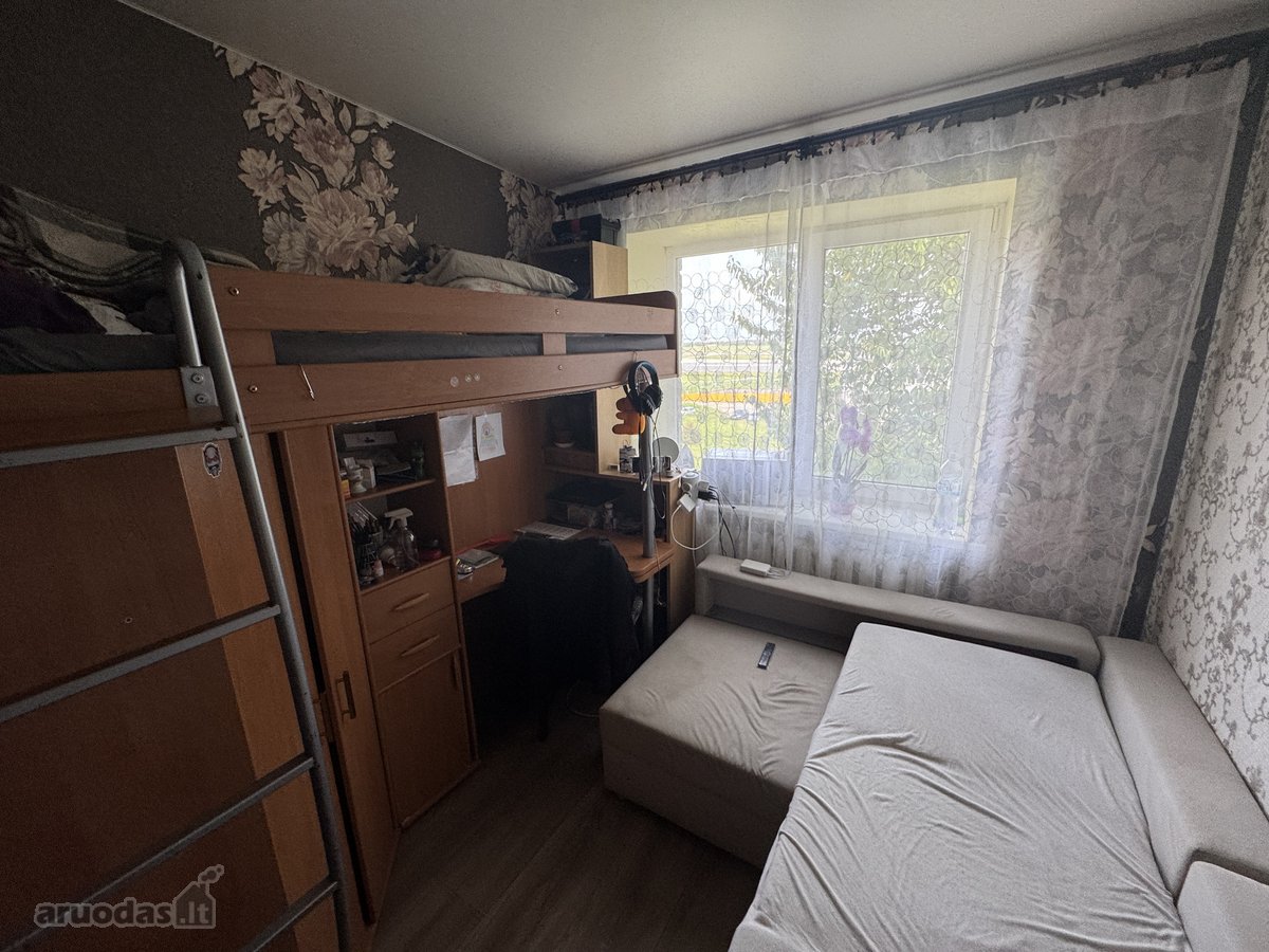Parduodamas tvarkingas bendrabučio tipo kambarys - nuotraukos Nr. 3
