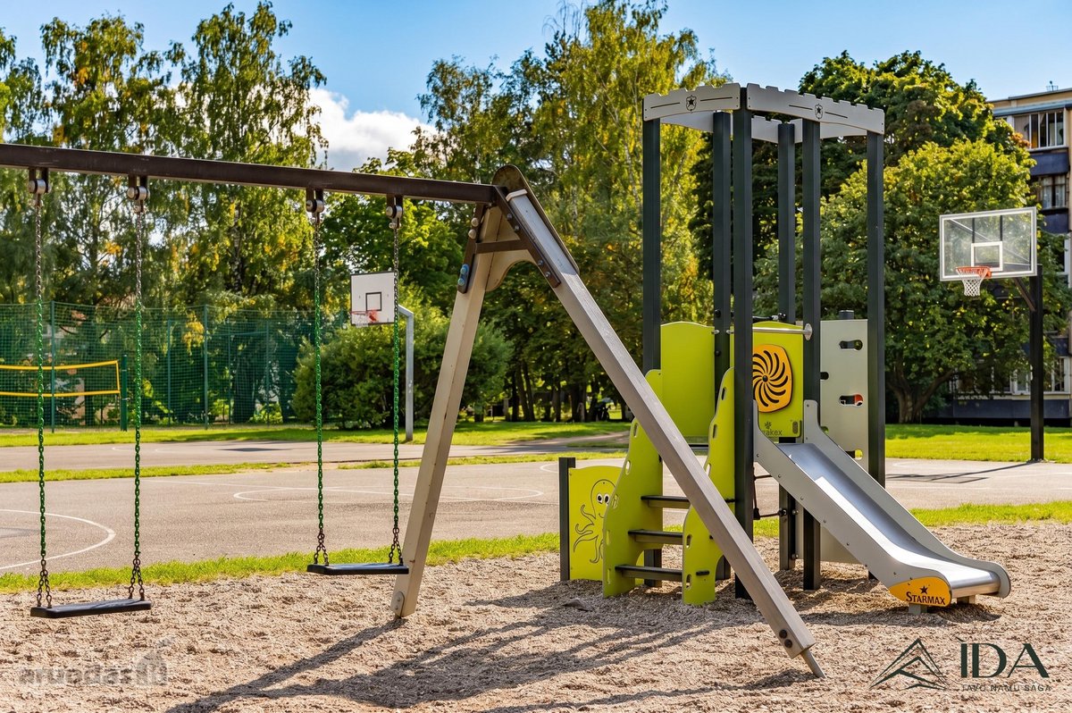 Parduodamas jaukus ir šviesus trijų kambarių - nuotraukos Nr. 32