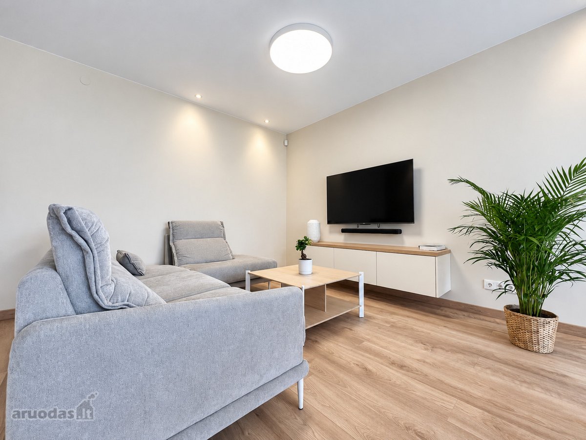 Erdvus 2 Kambarių Butas Pilaitėje + Balkonas - nuotraukos Nr. 4