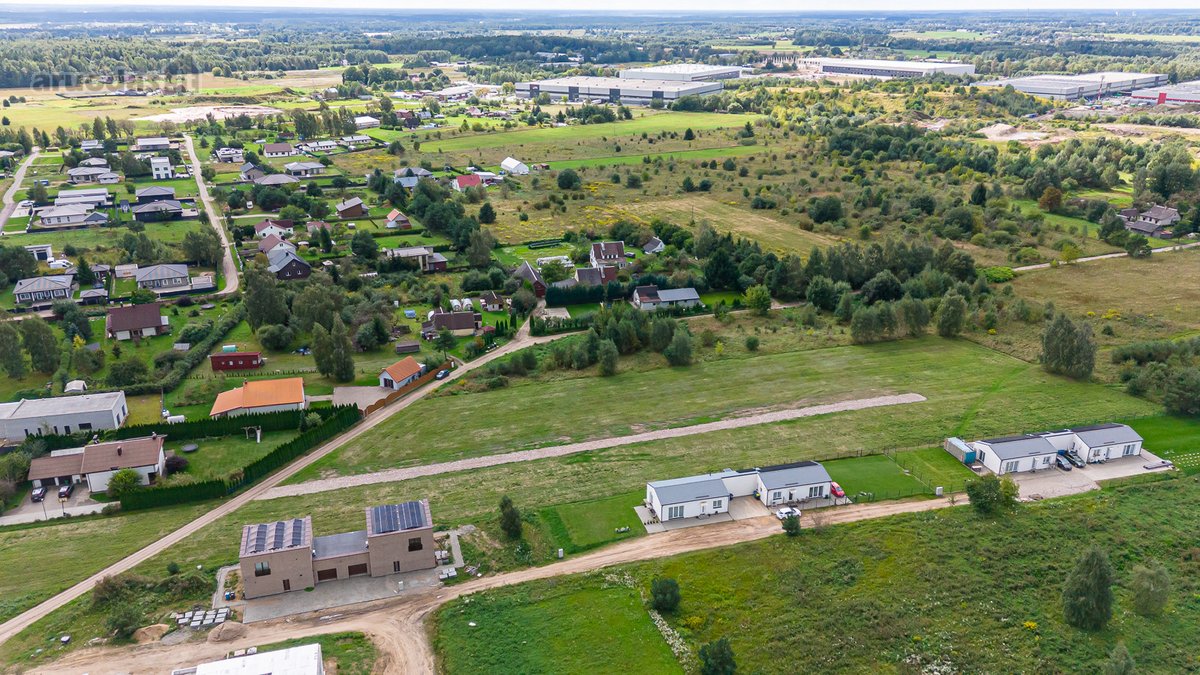 Du Besiribojantys Namų Valdos Sklypai Karių G - nuotraukos Nr. 18