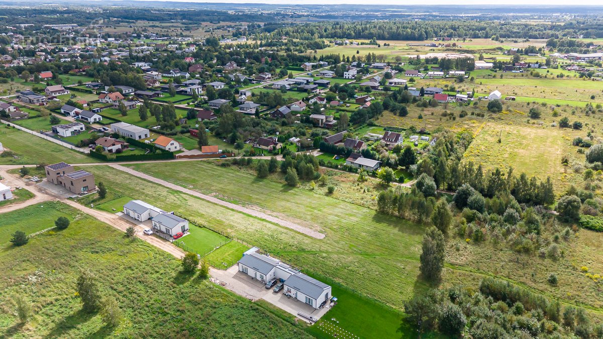 Du Besiribojantys Namų Valdos Sklypai Karių G - nuotraukos Nr. 9